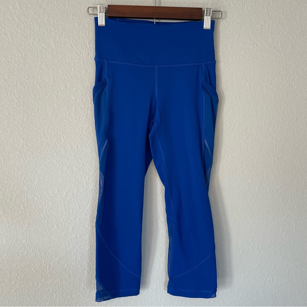 Lululemon Fast as Light Crop in Jetstream - Size 2 - Picture 5 of 6